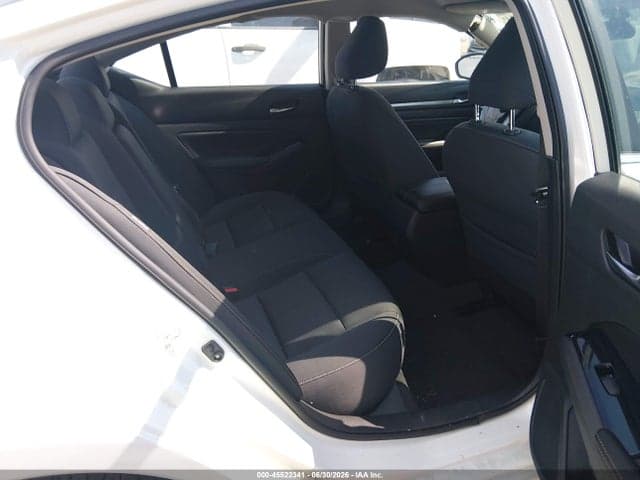 2021 NISSAN ALTIMA SV FWD 8
