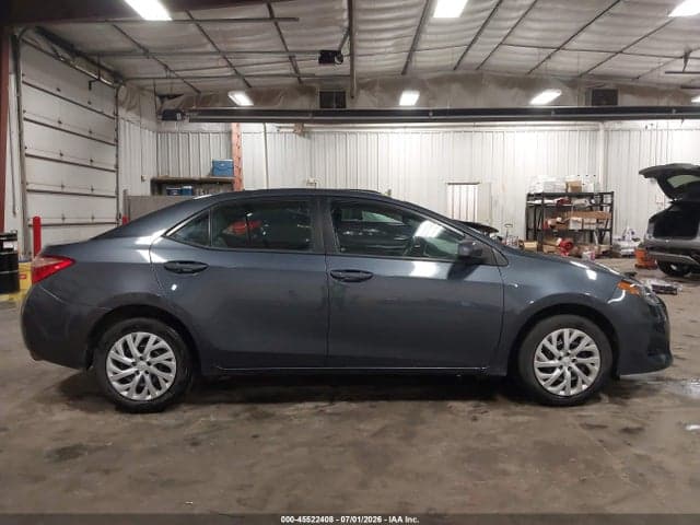 2017 TOYOTA COROLLA LE 13