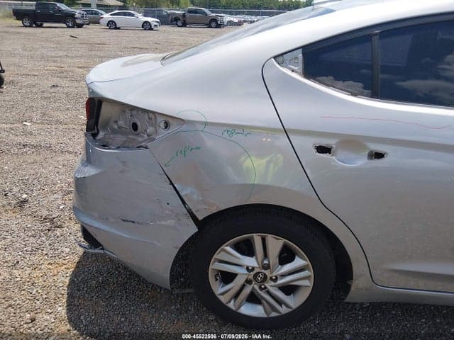 2020 HYUNDAI ELANTRA SEL 6