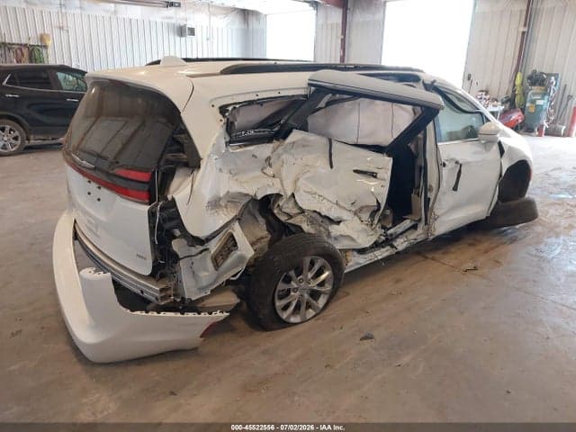 2022 CHRYSLER PACIFICA TOURING L AWD 4