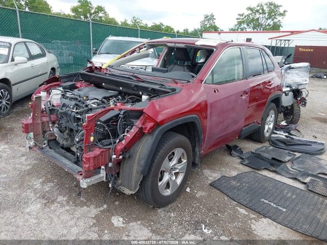 2019 TOYOTA RAV4 XLE 2