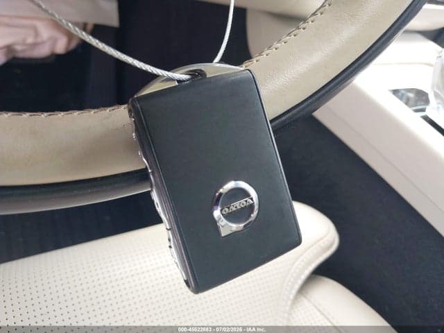 2022 VOLVO XC60 B5 INSCRIPTION 11