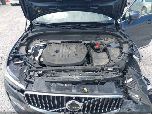 2022 VOLVO XC60 B5 INSCRIPTION 10