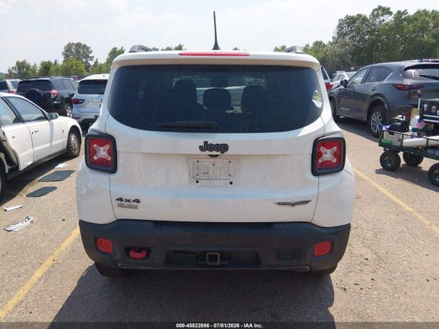 2017 JEEP RENEGADE DESERTHAWK 16