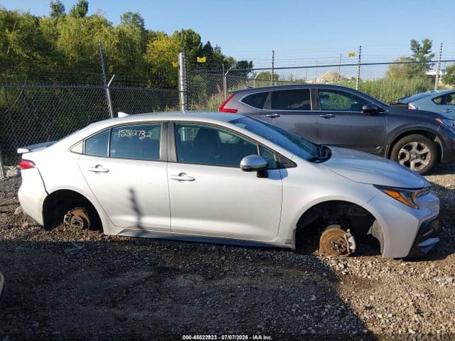 2022 TOYOTA COROLLA SE 12