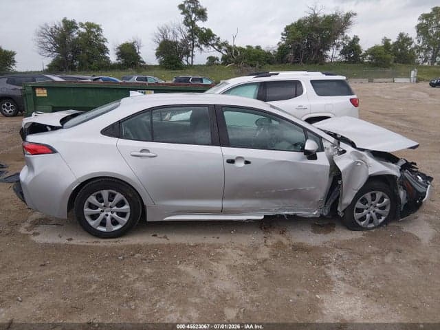 2022 TOYOTA COROLLA LE 13