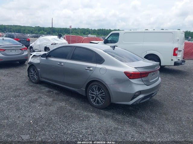 2022 KIA FORTE GT-LINE 3