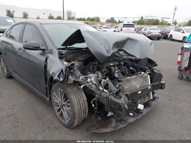 2022 KIA FORTE GT-LINE 6