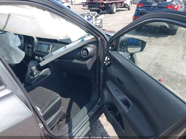 2025 NISSAN KICKS PLAY S 5