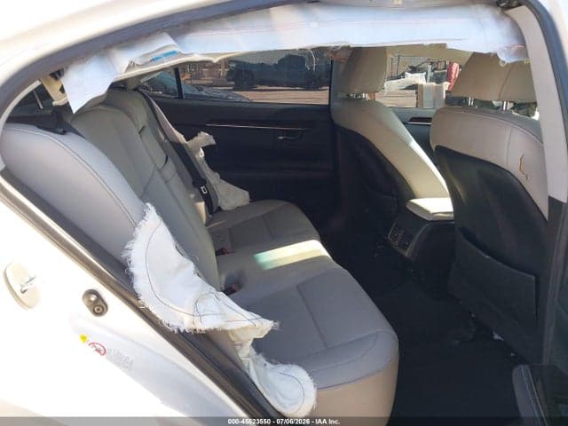 2017 LEXUS ES 350 8