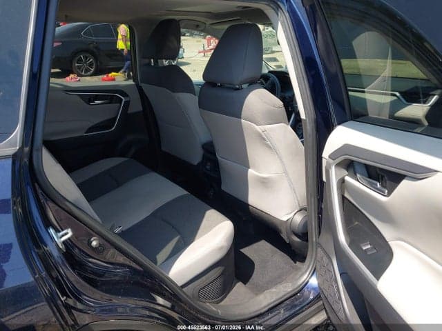 2025 TOYOTA RAV4 HYBRID XLE 8