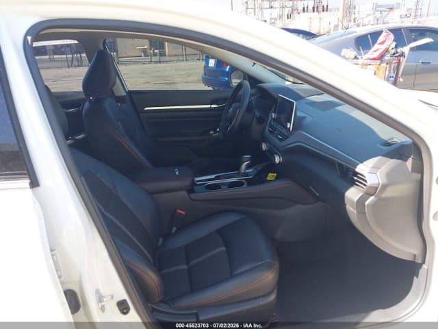2024 NISSAN ALTIMA SR FWD 5