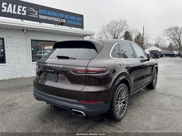 2021 PORSCHE CAYENNE 4