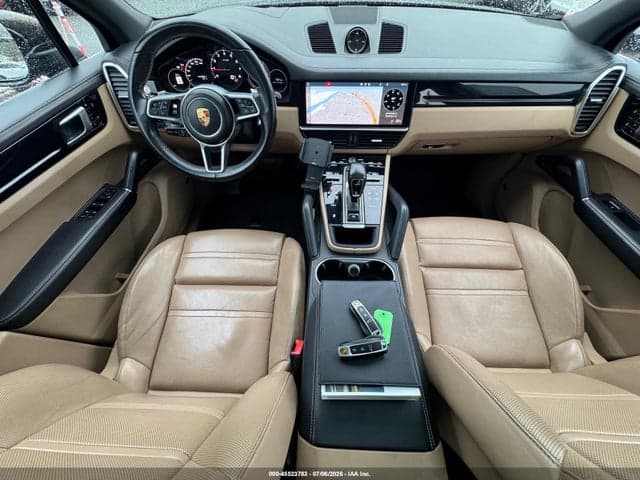 2021 PORSCHE CAYENNE 8