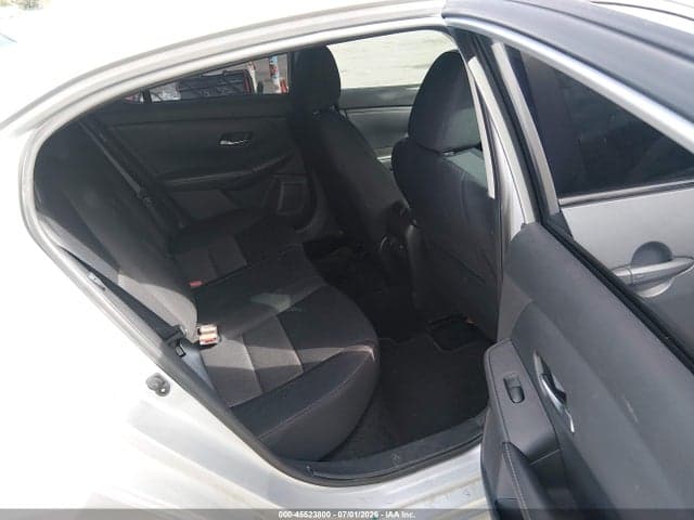 2023 NISSAN SENTRA SV XTRONIC CVT 8