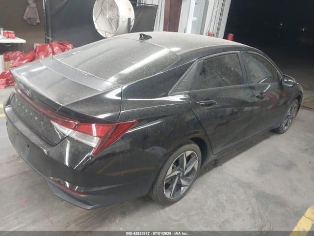 2023 HYUNDAI ELANTRA SEL 4