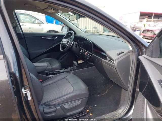 2023 KIA NIRO EX 5