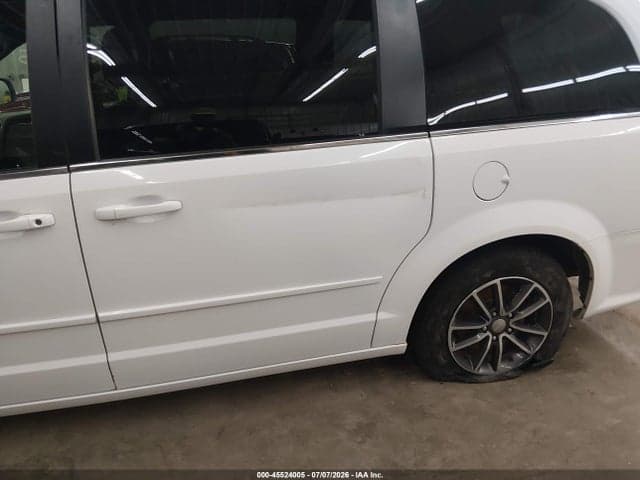 2017 DODGE GRAND CARAVAN SXT 18