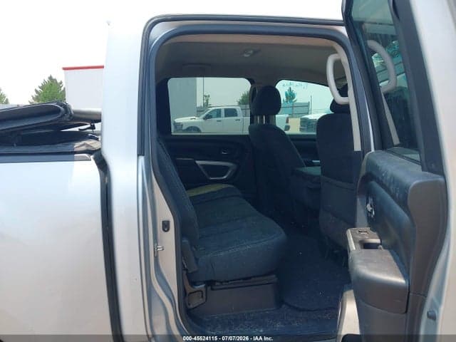 2018 NISSAN TITAN SV 8