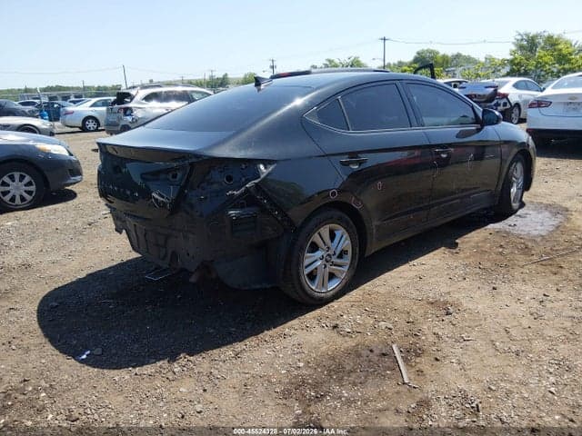 2020 HYUNDAI ELANTRA SEL 4