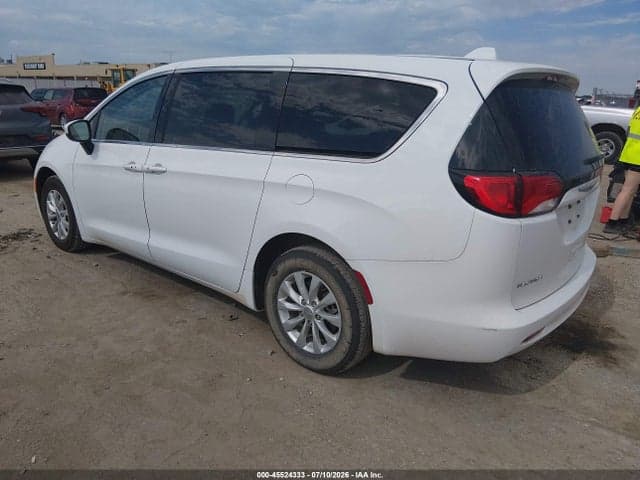 2017 CHRYSLER PACIFICA TOURING 3