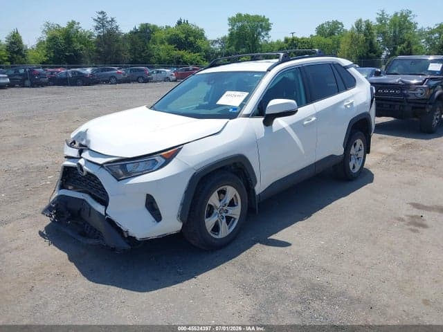 2020 TOYOTA RAV4 XLE 2