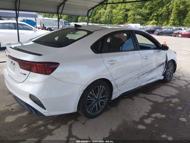 2024 KIA FORTE GT-LINE 4