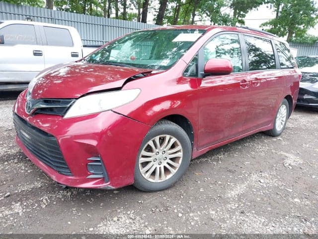 2020 TOYOTA SIENNA LE 2