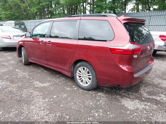 2020 TOYOTA SIENNA LE 3