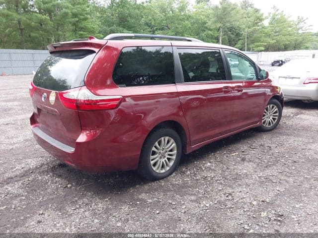 2020 TOYOTA SIENNA LE 4