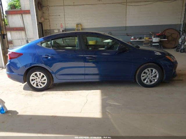 2020 HYUNDAI ELANTRA SE 13