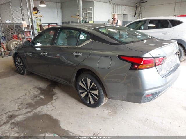 2021 NISSAN ALTIMA SV INTELLIGENT AWD 3