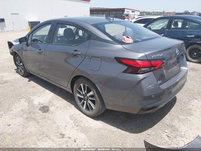 2021 NISSAN VERSA SV XTRONIC CVT 3