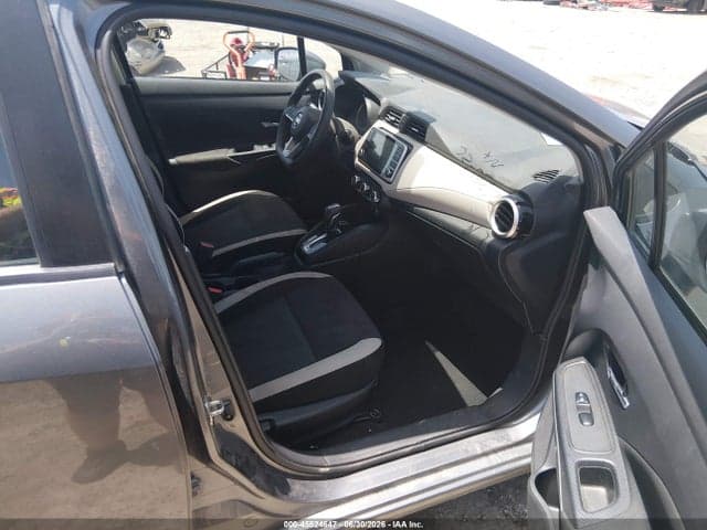 2021 NISSAN VERSA SV XTRONIC CVT 5