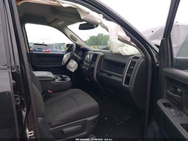 2018 RAM 1500 EXPRESS 4X4 6'4 BOX 5