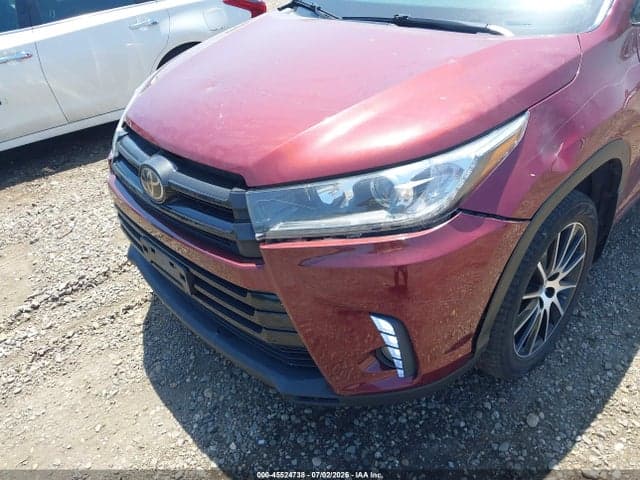 2018 TOYOTA HIGHLANDER SE 6