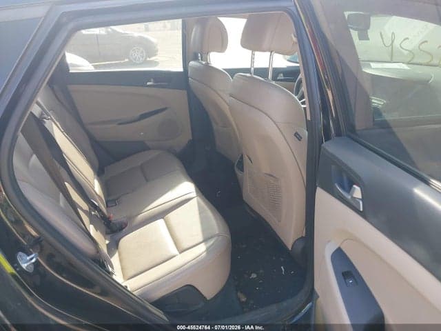 2018 HYUNDAI TUCSON SEL PLUS 8