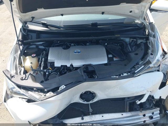 2018 TOYOTA PRIUS THREE 10
