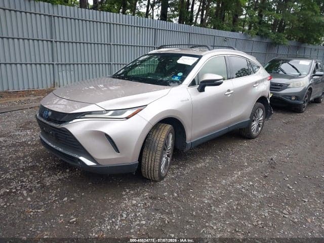2021 TOYOTA VENZA XLE 2