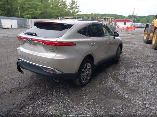 2021 TOYOTA VENZA XLE 4