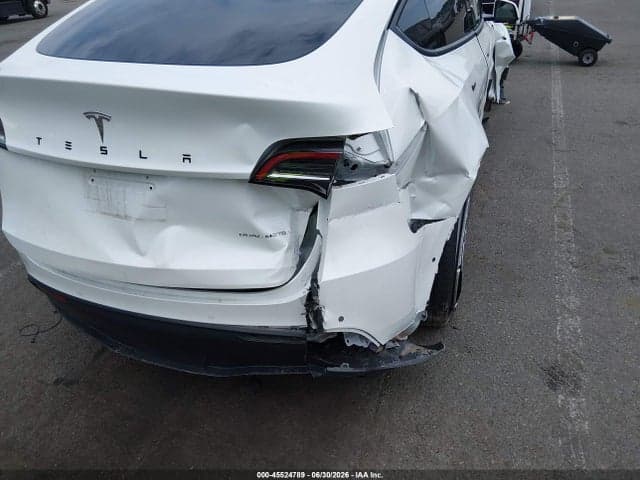 2021 TESLA MODEL Y LONG RANGE DUAL MOTOR ALL-WHEEL DRIVE 6