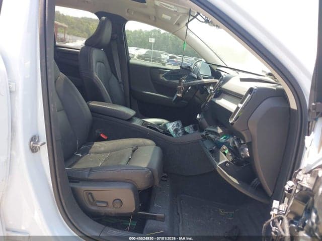 2024 VOLVO XC40 B5 PLUS BRIGHT THEME 5