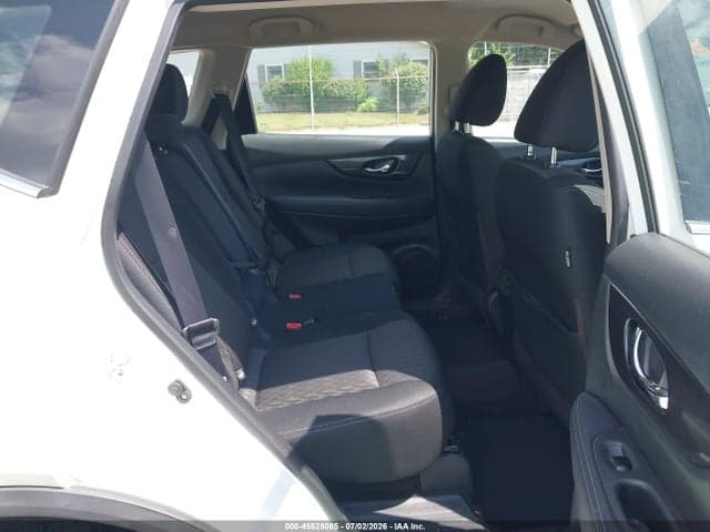 2017 NISSAN ROGUE S 8