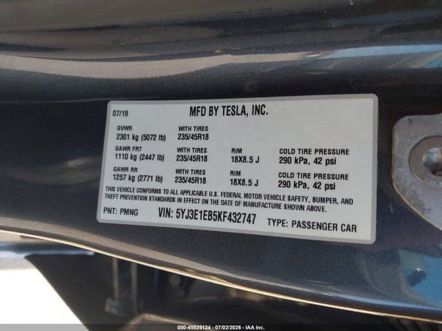 2019 TESLA MODEL 3 LONG RANGE/PERFORMANCE 9
