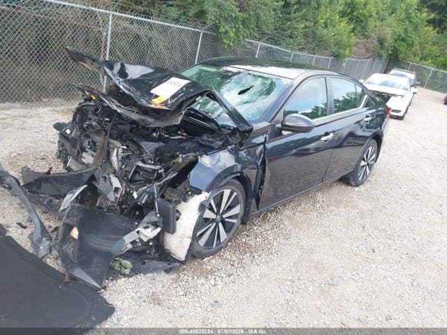 2022 NISSAN ALTIMA SV FWD 2