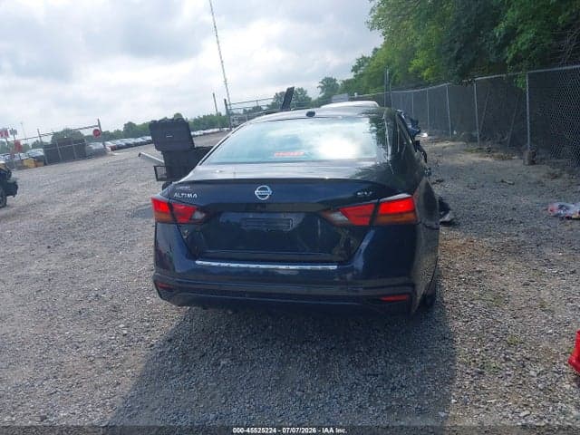 2022 NISSAN ALTIMA SV FWD 16