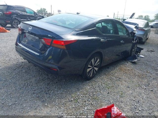 2022 NISSAN ALTIMA SV FWD 4