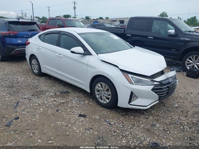2019 HYUNDAI ELANTRA SE 1