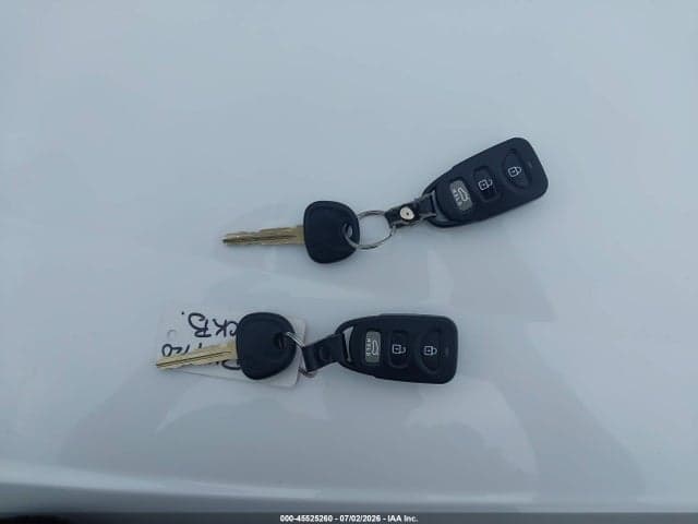 2019 HYUNDAI ELANTRA SE 11