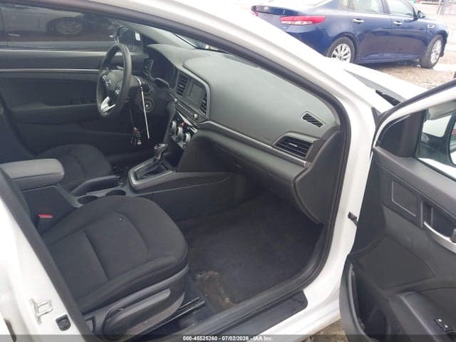 2019 HYUNDAI ELANTRA SE 5